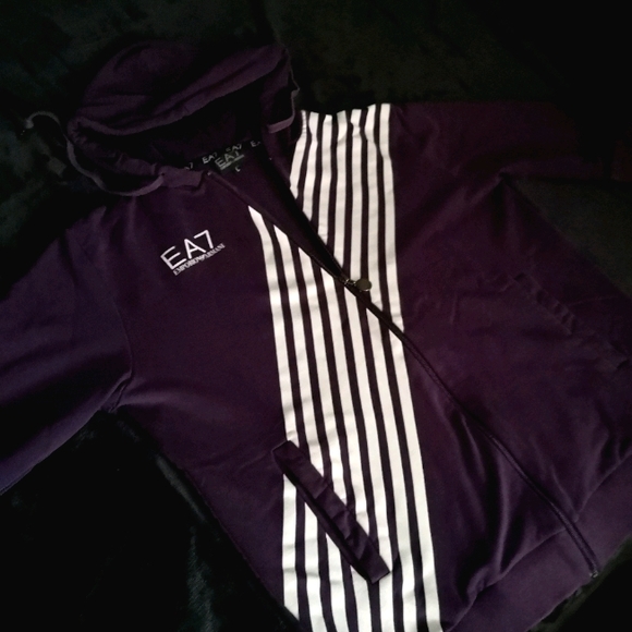 Emporio Armani deep purple hoodie women’s size medium - Picture 3 of 10